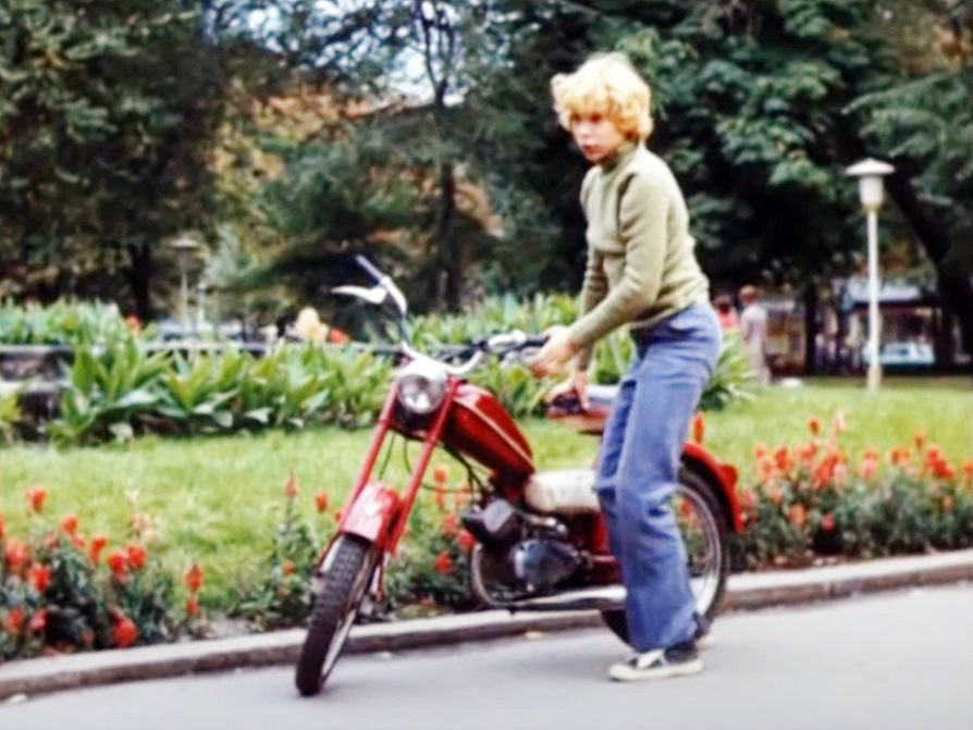 What kind of moped did Syroezhkin have? - Moped, Adventure Electronics, Soviet cinema, Longpost