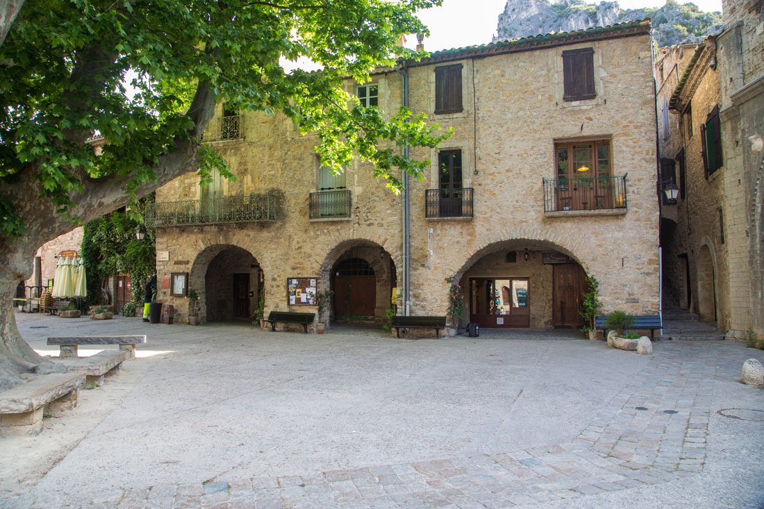 The village of Saint-Guilhem-le-Desert in the French Alps - My, France, Village, A small village, Alps, The mountains, Longpost