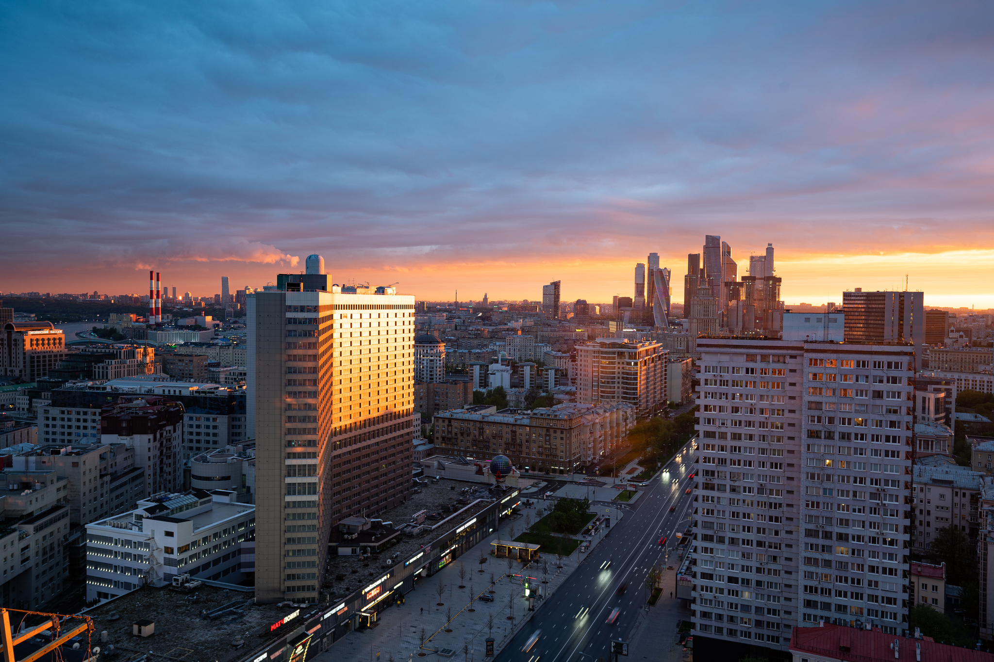 Сегодняшний термоядерный закат в Москве - Моё, Фотография, Фотограф, Москва, Руферы, Закат, Instagram, Длиннопост