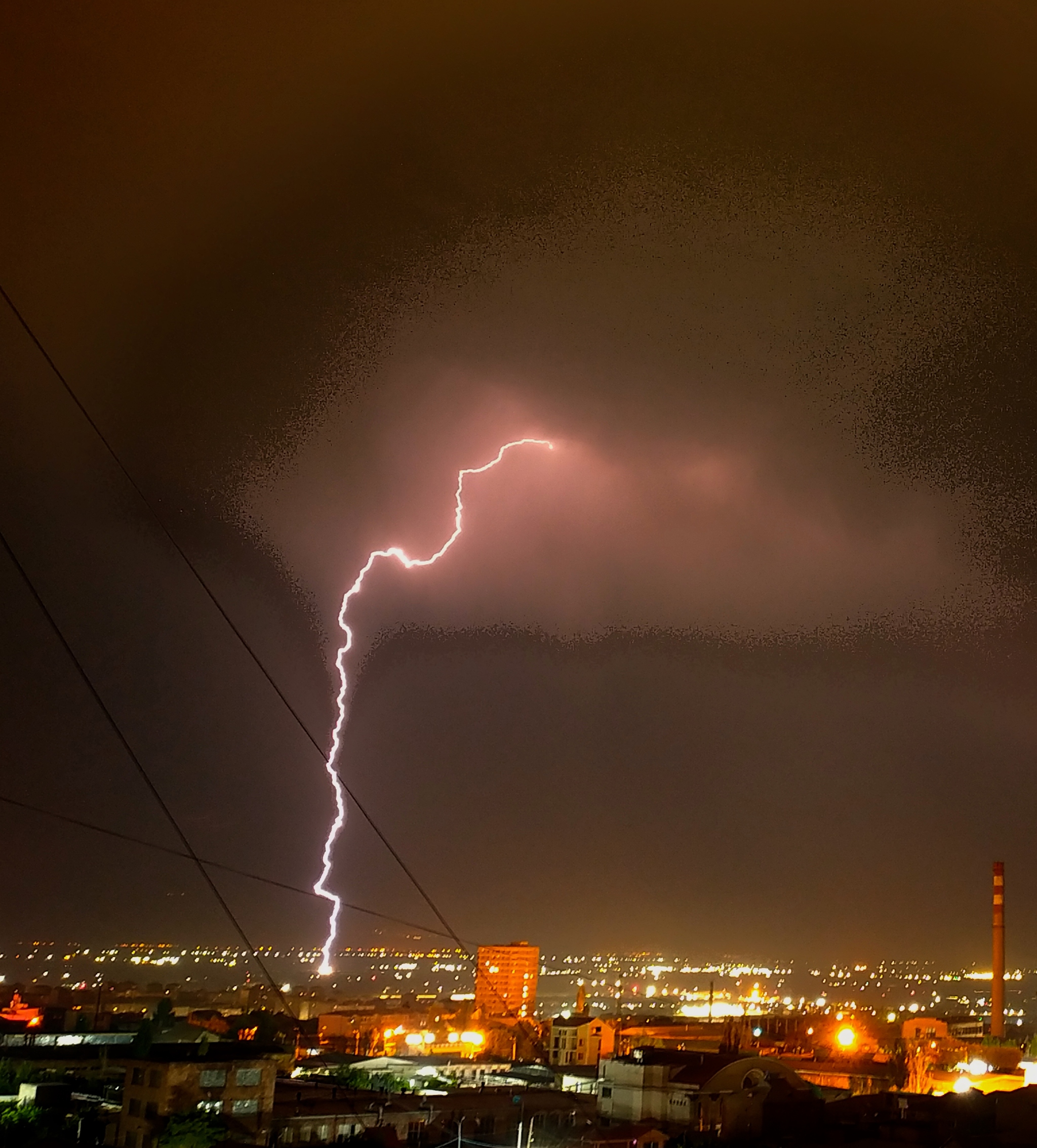 There was a thunderstorm at night, I took a photo of some lightning, part 2 - My, The photo, Mobile photography, Lightning, Thunderstorm, Night, Longpost