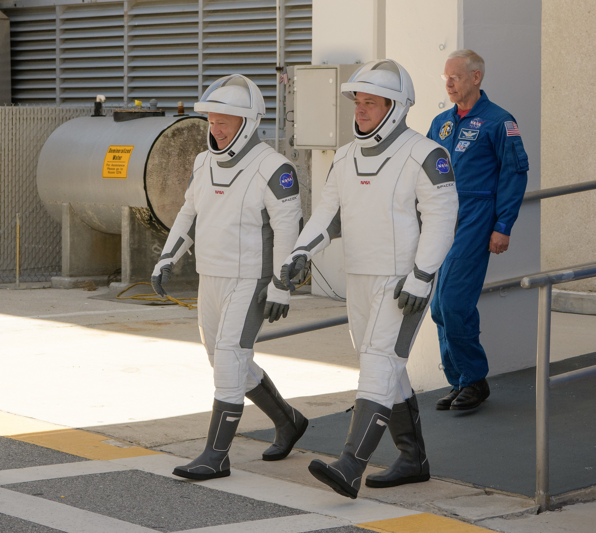 SpaceX and NASA have completed training with the crew and Crew Dragon. Photos - Spacex, NASA, Dragon 2, Astronaut, Space, Longpost, Video