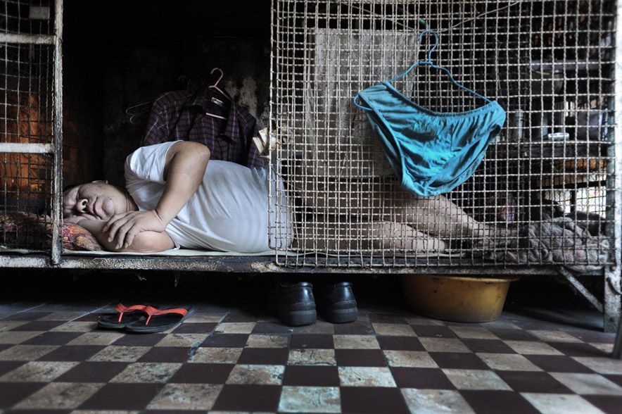 Life in dog cages in Hong Kong - Hong Kong, Lodging, Poverty, Dormitory, The photo, Longpost