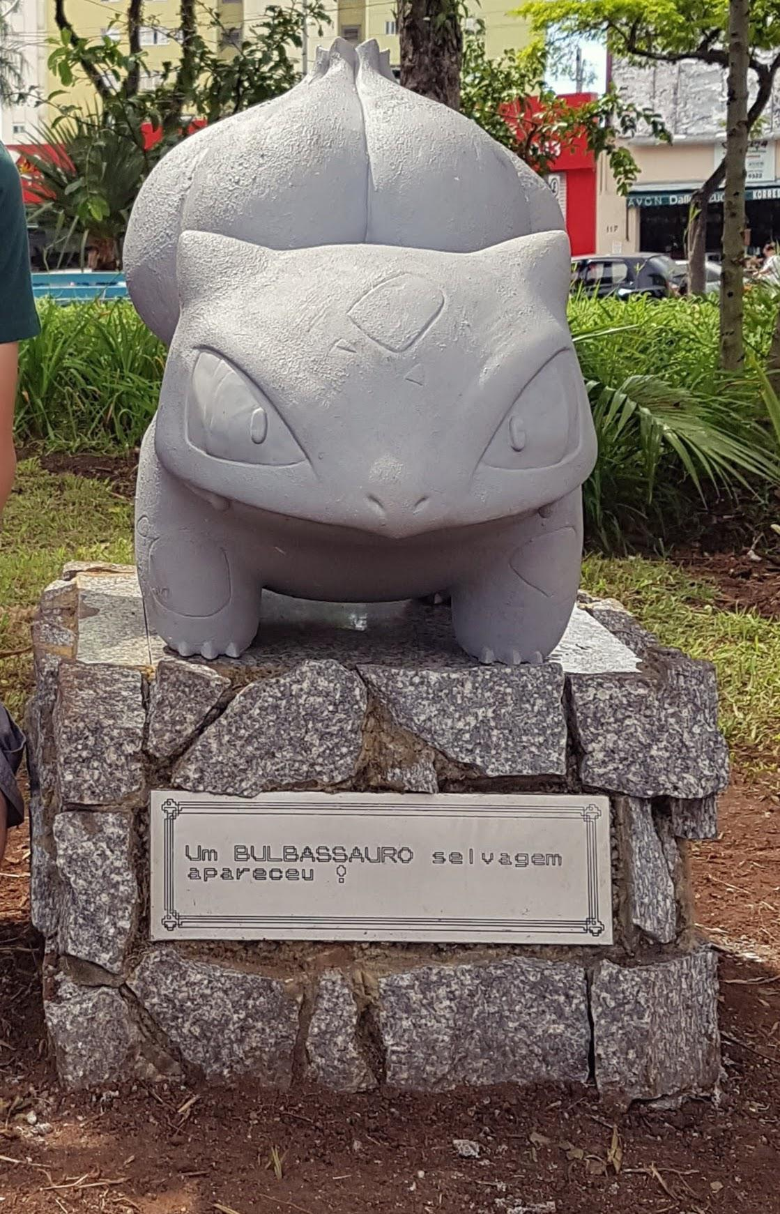 In Brazil, an unknown sculptor created 5-6 Pokemon statues and placed them in the city - Sculpture, Pokemon, Street art, Longpost