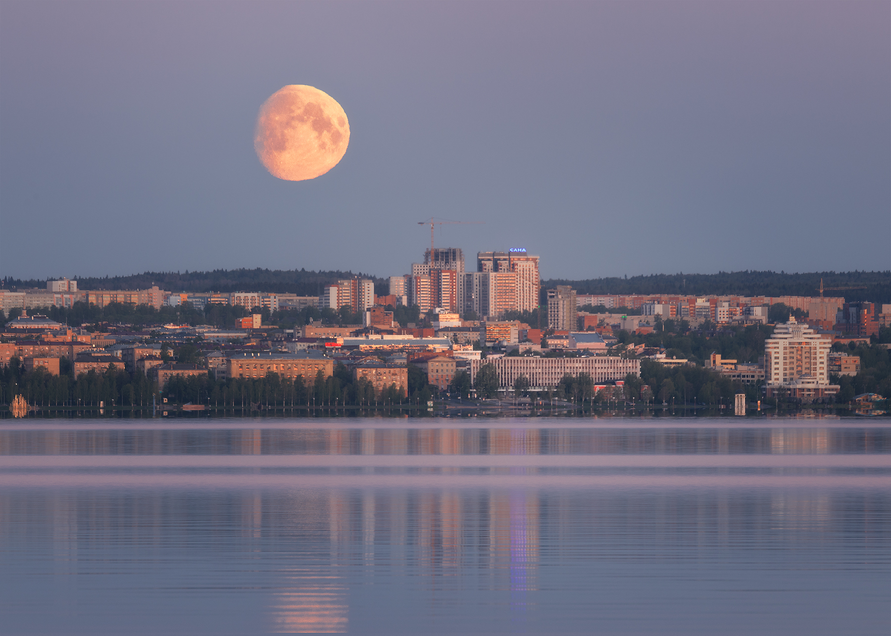 Moonset over Petrozavodsk - My, The photo, Nature, Petrozavodsk, Video, Таймлапс