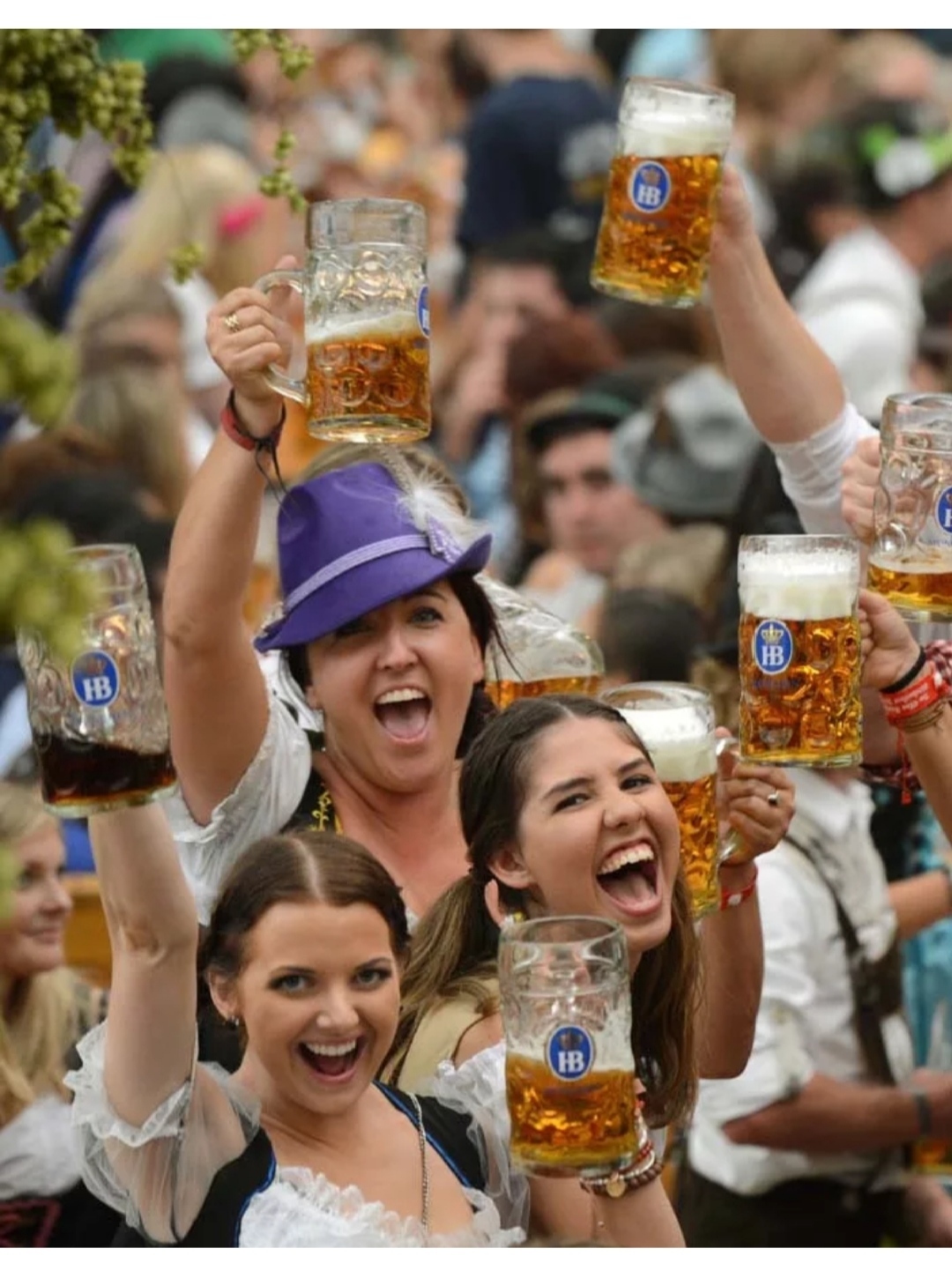 Пивные страны. Германия Мюнхен Октоберфест. Мюнхен фестиваль Октоберфест. Мюнхен пиво Октоберфест.