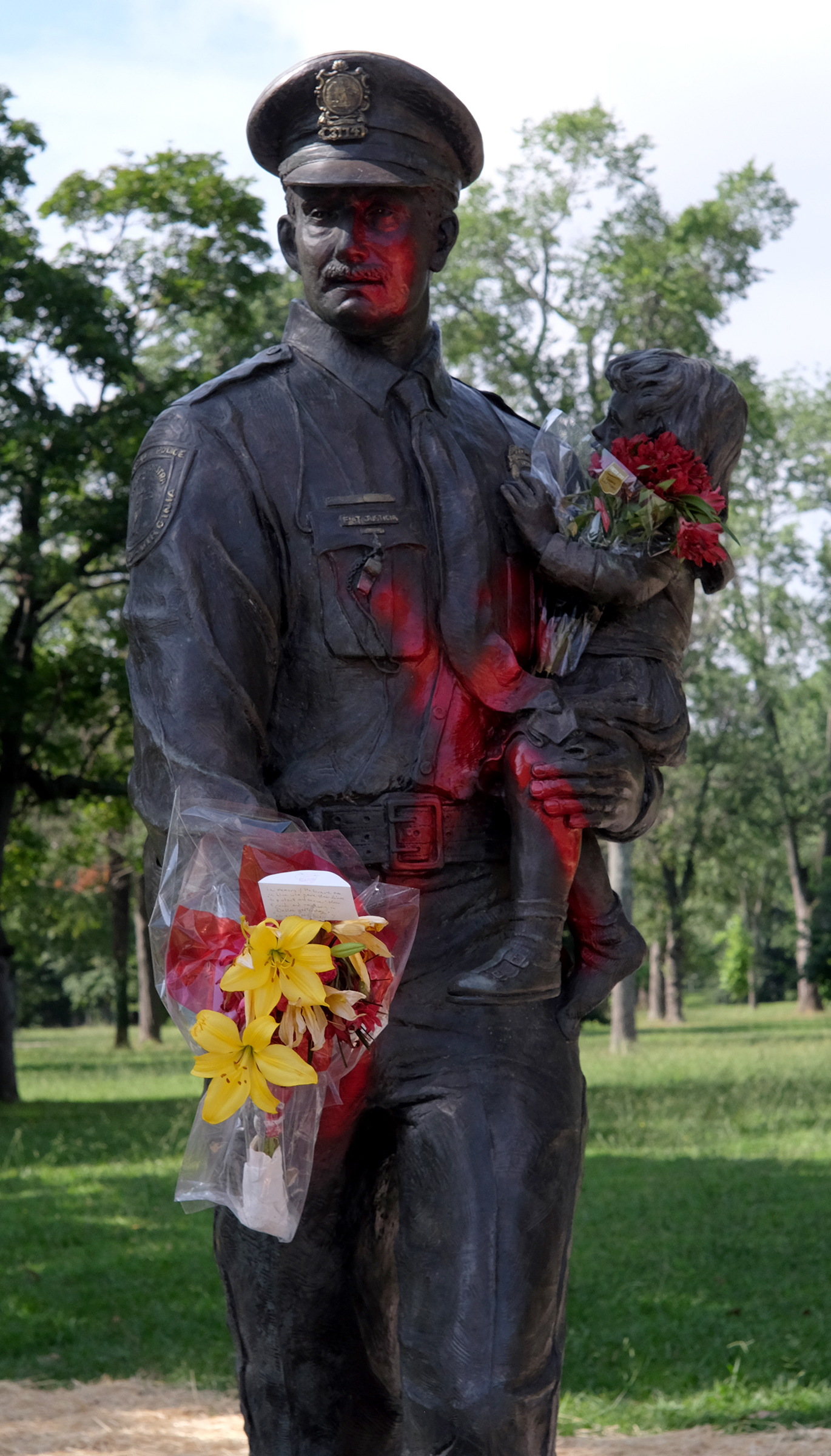 Improving the lives of blacks the right way - Great Britain, USA, Monument, Demolition, Longpost, The photo, Video, Black lives matter, Death of George Floyd, Politics