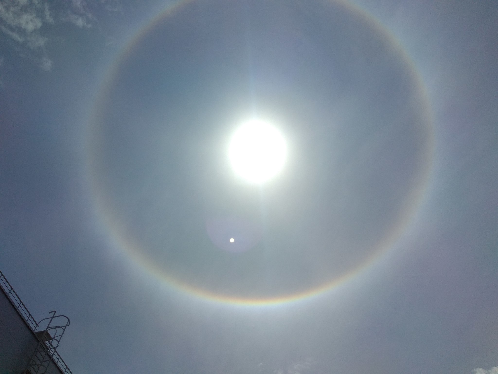 Unusual effect in the sky - My, The sun, Phenomenon, Longpost