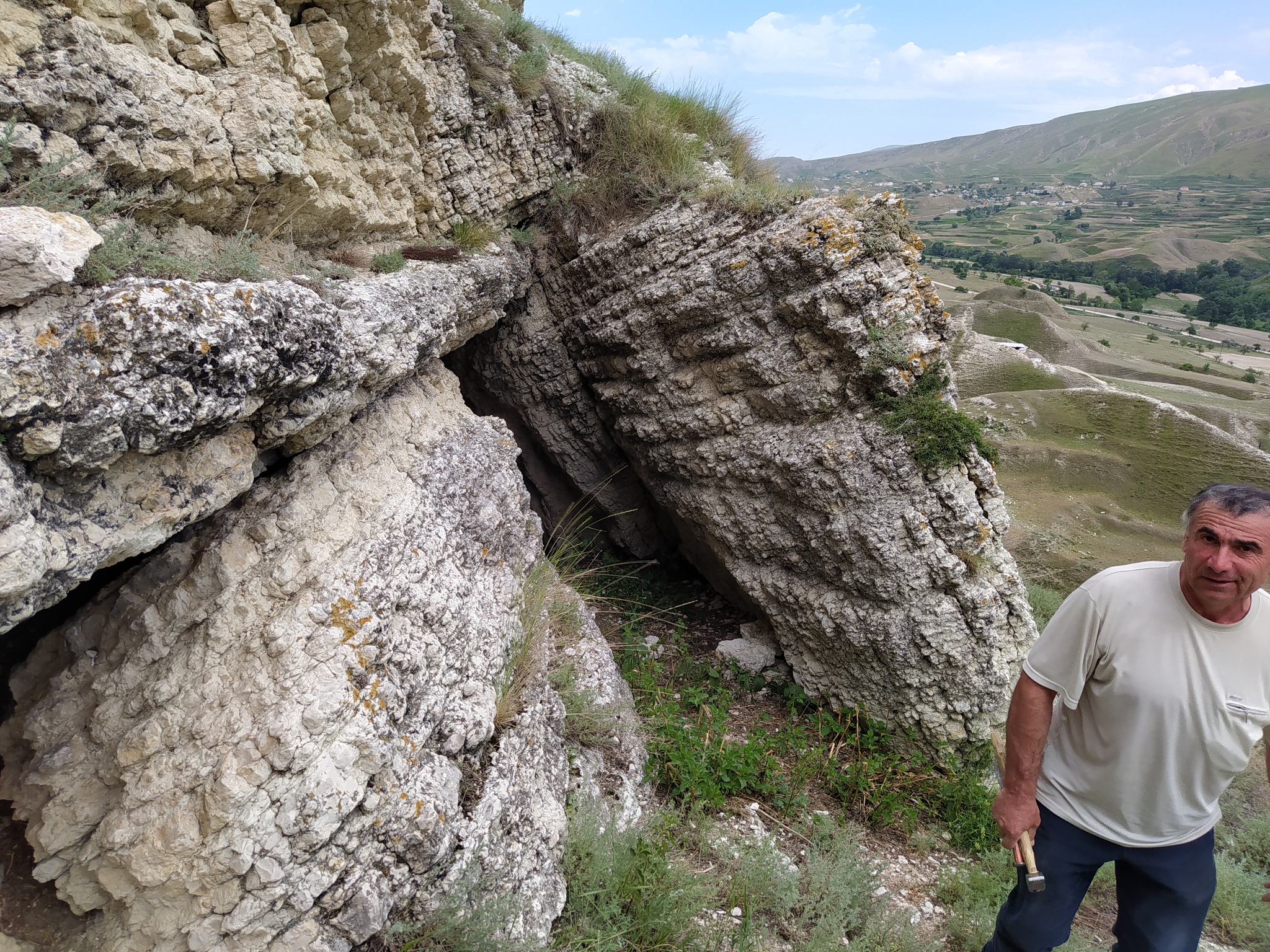 Continuation of the post “Fossils in the ravine” - My, Bones, Fossils, Archeology, Paleontology, The mountains, Dagestan, Reply to post, Longpost