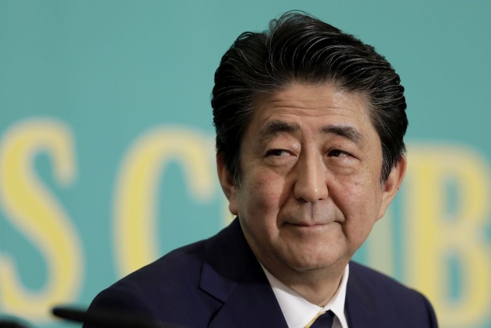 Japanese Prime Minister intends to change the country's constitution - Constitution, Changes, Japan, Shinzo Abe