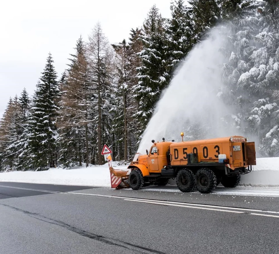 Rotary auger snow blower on the ZIL-157 chassis for German utilities - the USSR, Zil, Technics, Nostalgia, Retro, Germany, Interesting, Snow, Longpost