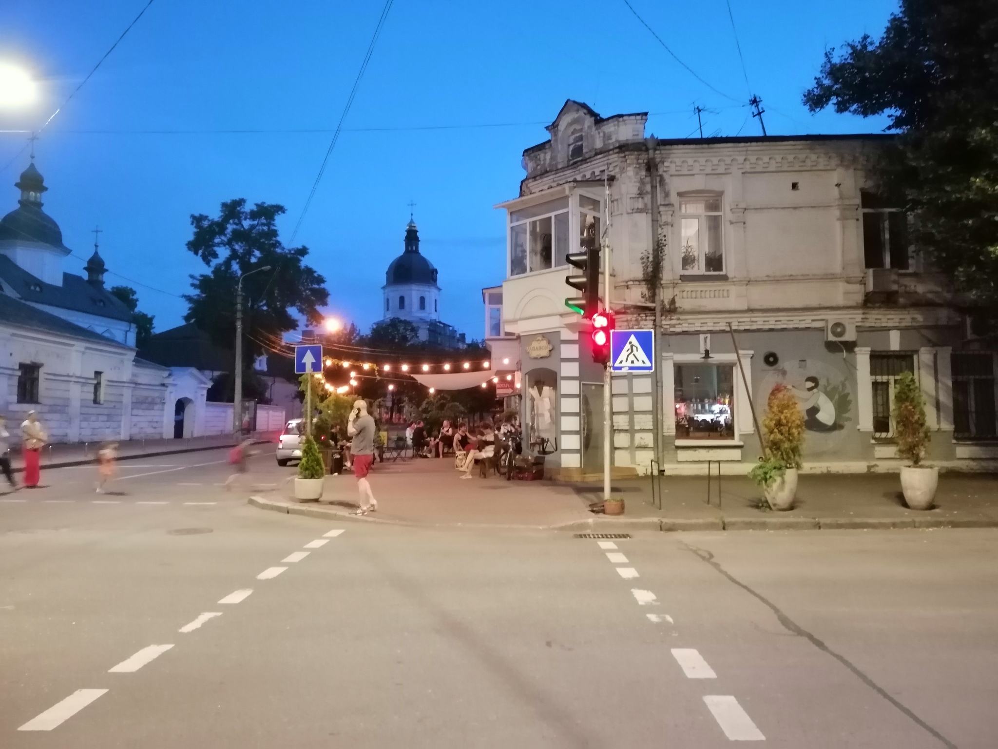 Evening walk to Silpo - My, Kiev, Walk, Mural, Architecture, Supermarket, Longpost