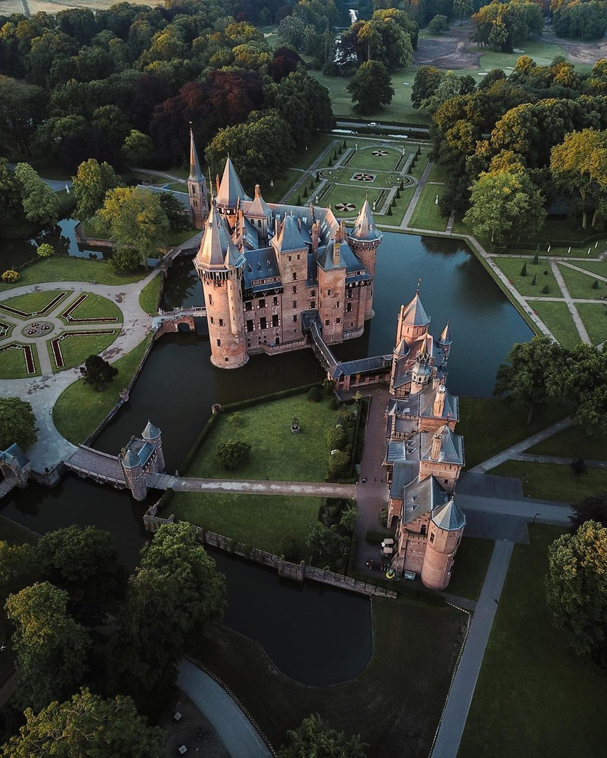 Medieval castles that have survived to this day - Architecture, Middle Ages, Lock, Fortress, Europe, Beautiful view, Longpost, Fortification, Hohenzollern Castle