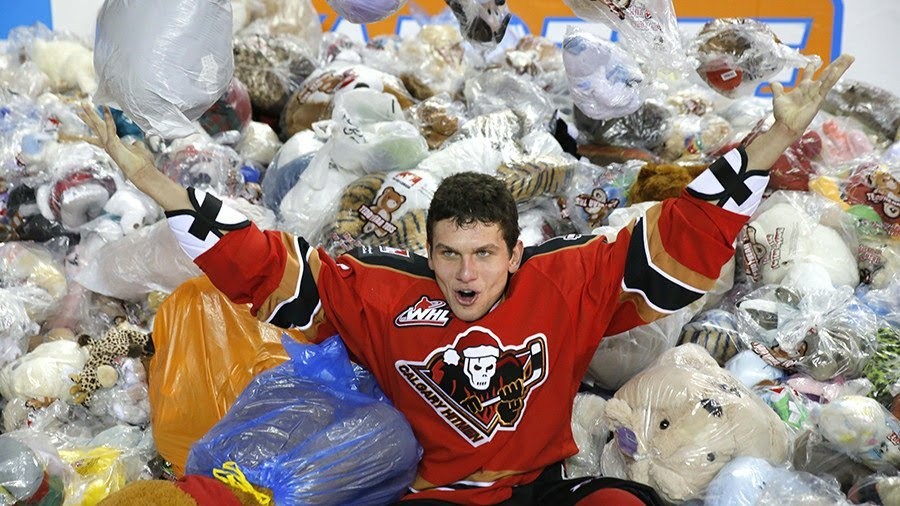 Ice toys. Tradition in Canada - Toys, Ice, Canada, Hockey, Traditions