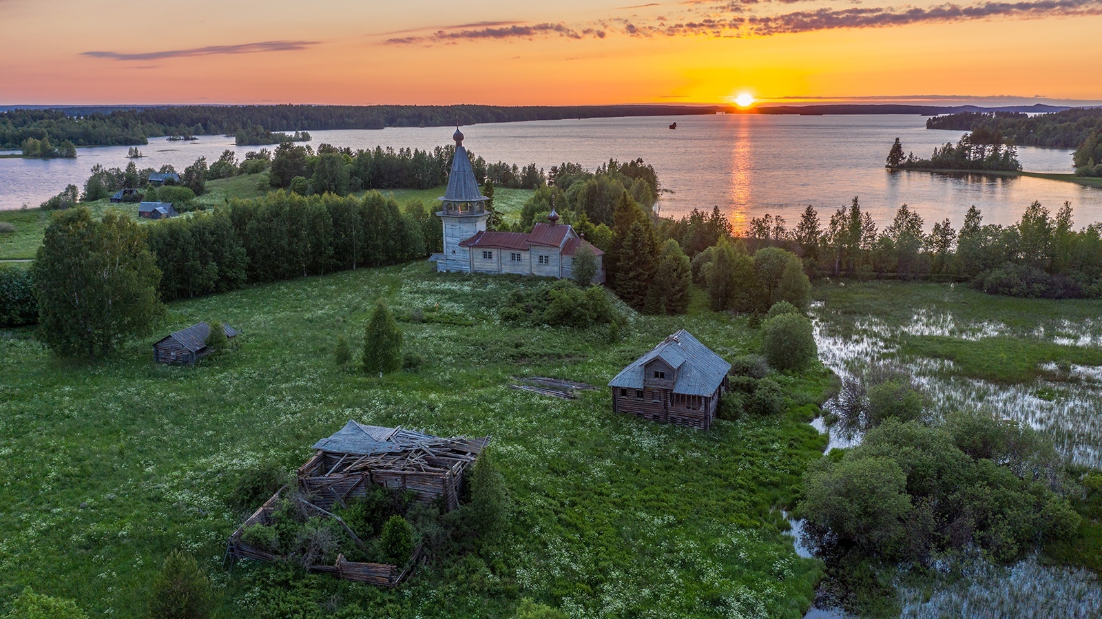 Поселок лето Карелия