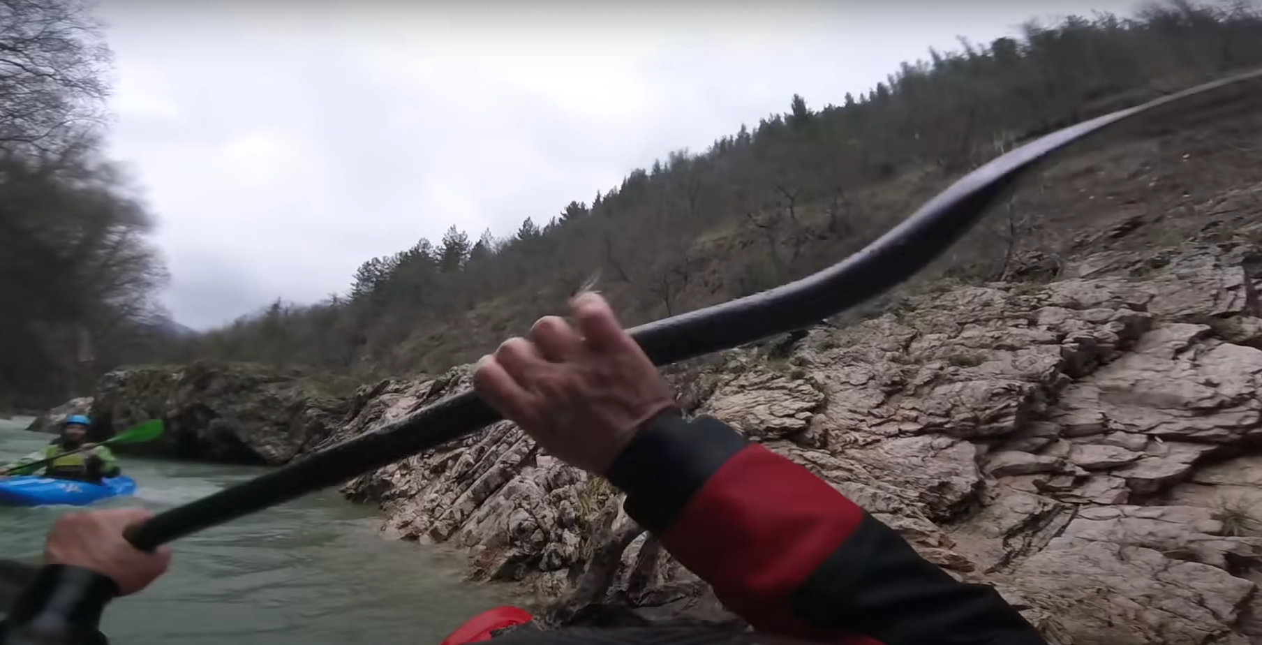 Kayakers rescued a deer caught in the rapid current of a mountain river - Kayak, Deer, Animal Rescue, The rescue, Positive, River, Italy, Video, Longpost