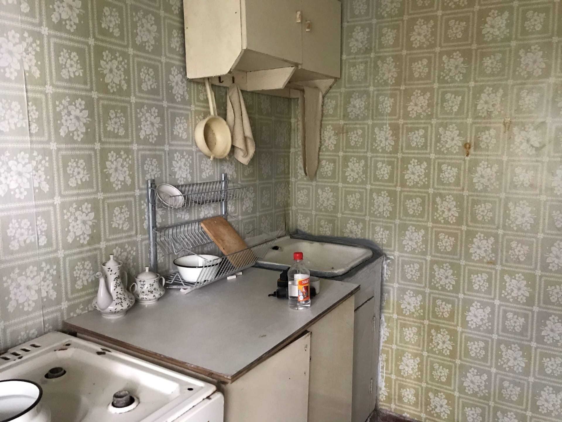 «Паркет крепился на гудрон»: 4 квартиры с советской отделкой до и после ремонта