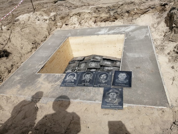 PINS DRIVEN STRAIGHT INTO THE EYES: In Ulan-Ude, migrants desecrated memorial plaques to fallen soldiers - Vandalism, Ulan-Ude, Memory, Longpost