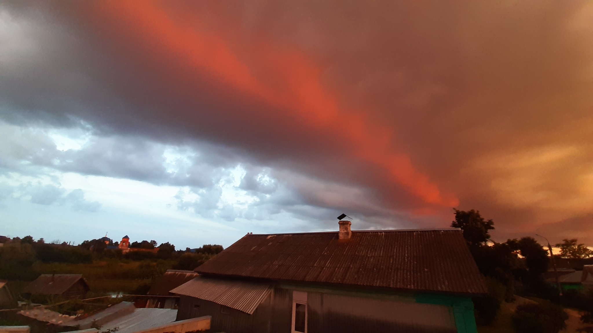 Sunset after a thunderstorm - My, Photo on sneaker, Sunset, Clouds, Longpost