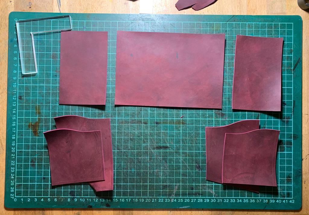 Processing the end of Crazy Horse leather - My, Needlework with process, Leather, Master Class, Advice, Paints, Longpost