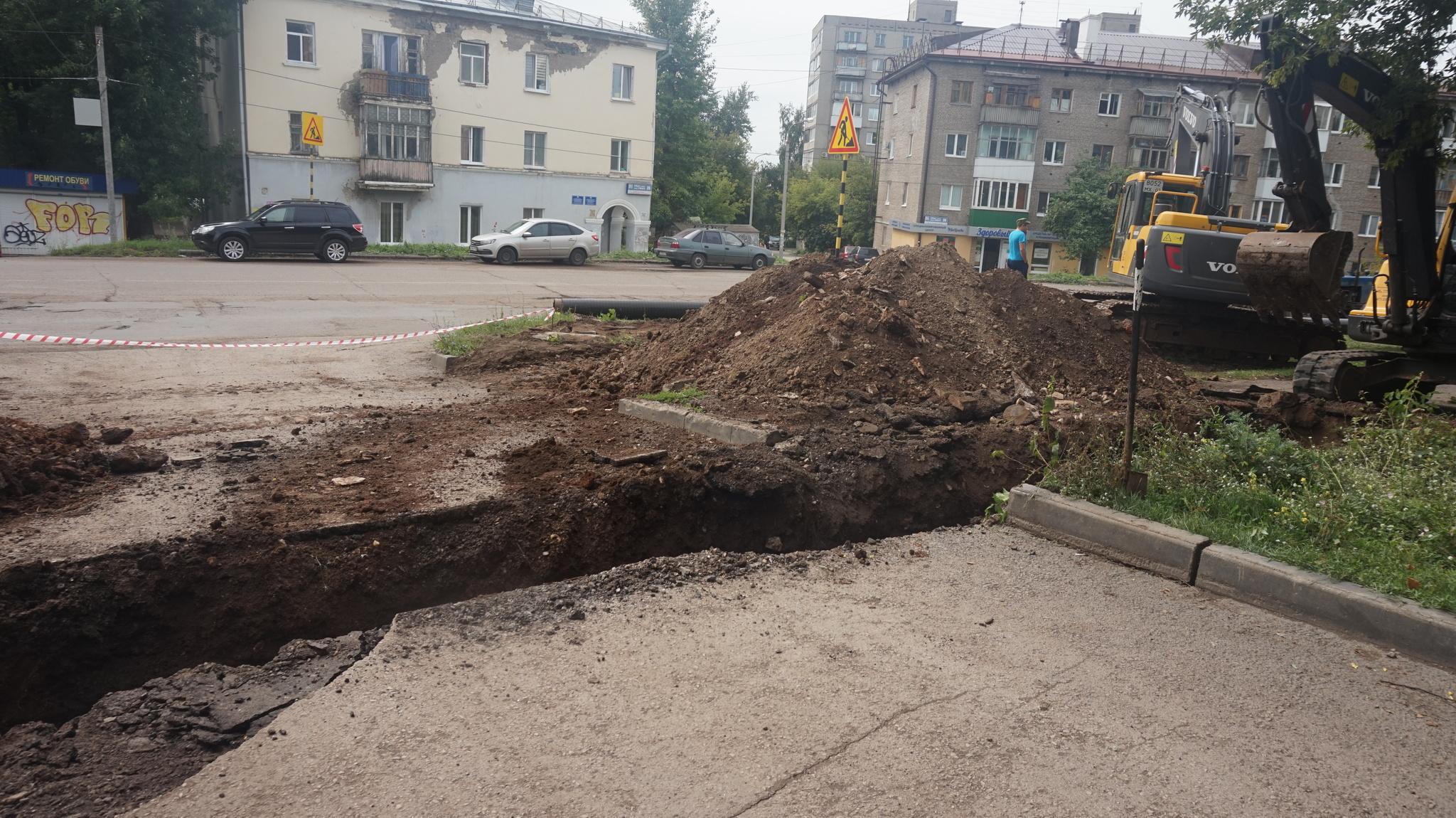 Lawlessness of utility workers. Two houses are completely blocked - Housing and communal services, Negligence, Ufa, Longpost