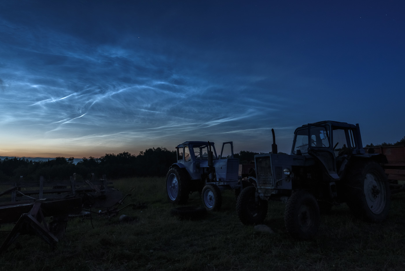 Noctilucent clouds in Karelia - My, Noctilucent clouds, Atmospheric phenomenon, Night shooting, Карелия, Longpost