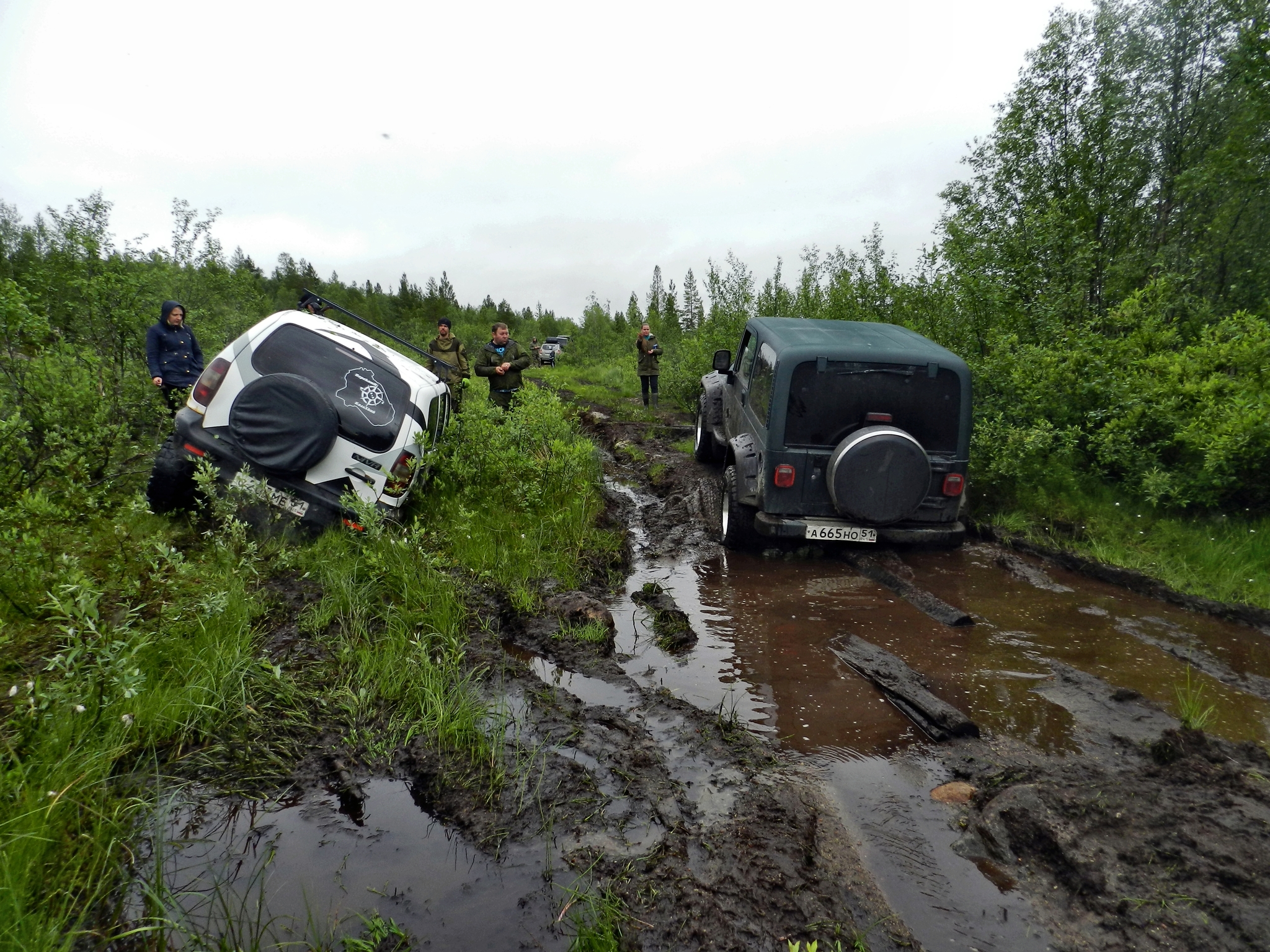 The way back. They almost drowned Shniva in the swamp! Wrangler, Pajero, L200, Duster. Part 2, Offroad - My, Murmansk, 4x4, Offroad, Niva, Renault Duster, Kola Peninsula, Jeep, Swamp, Video, Longpost