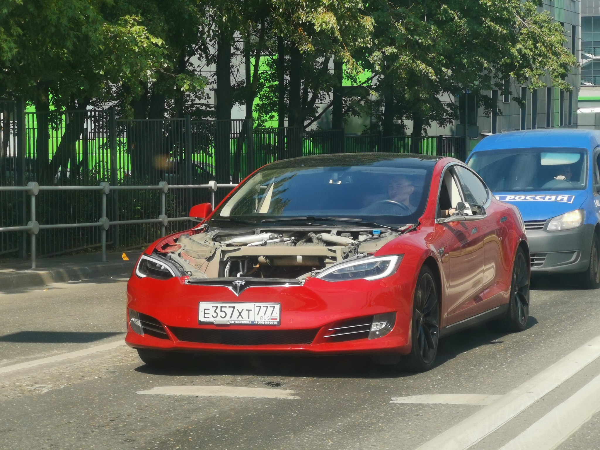 Просто Тесла без капота - Tesla, Авто