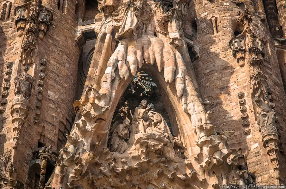 Church of the Holy Family - unfinished construction to atone for the sins of society - Architecture, Spain, Temple, Interesting, Travels, The photo, Longpost