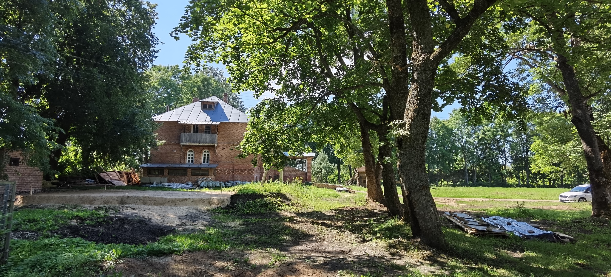 Гдов. Кремль. Вернее, остатки его древних стен | Пикабу