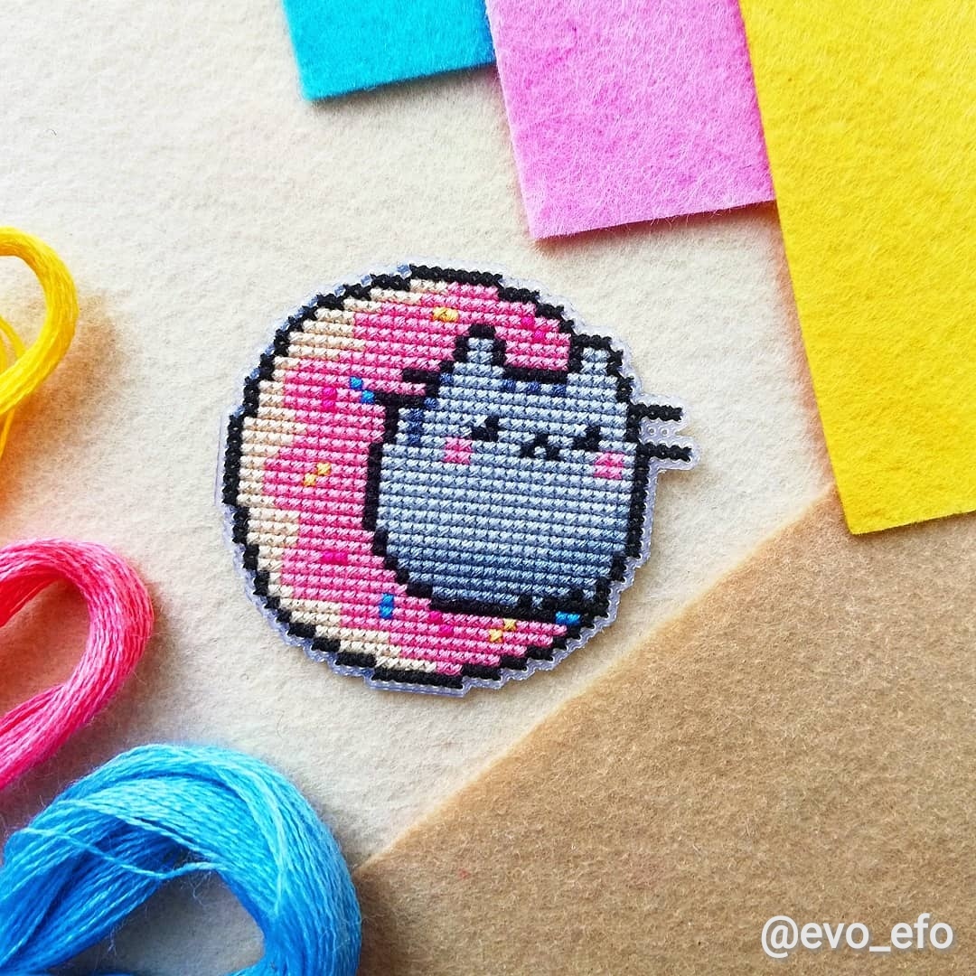 Pixel icons - My, Friday tag is mine, Handmade, Embroidery, Brooch, Icon, GIF, Longpost, Needlework with process