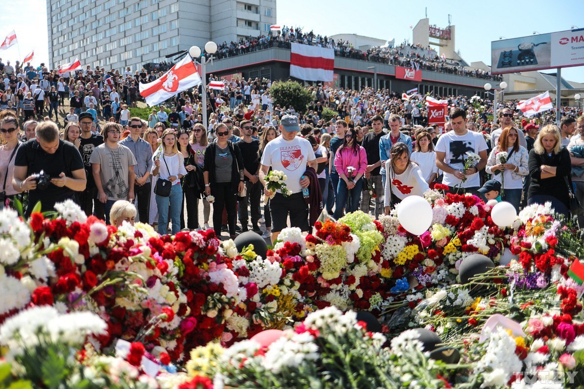 Минск сейчас. На пушкинской тысячи людей - Политика, Минск, Республика Беларусь, Протест, Протесты в Беларуси