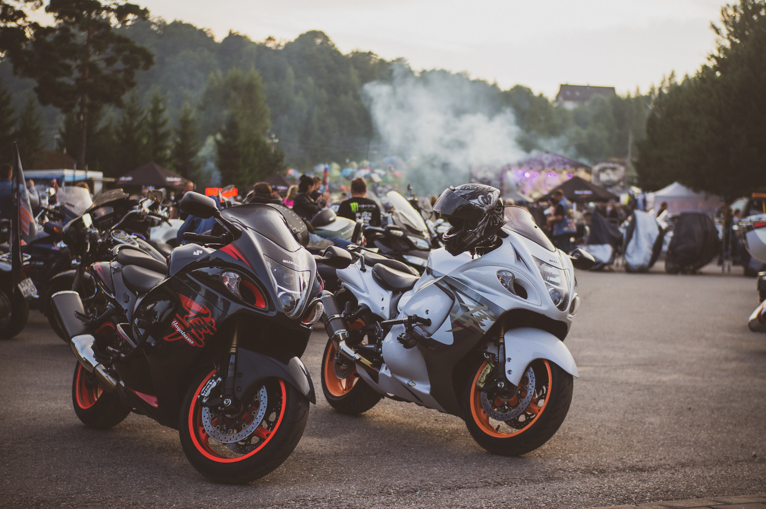 Stopped by the “Host-bike-fest” - My, The photo, The festival, Motorcyclists, Nature, Rock, Party, Mat, Longpost