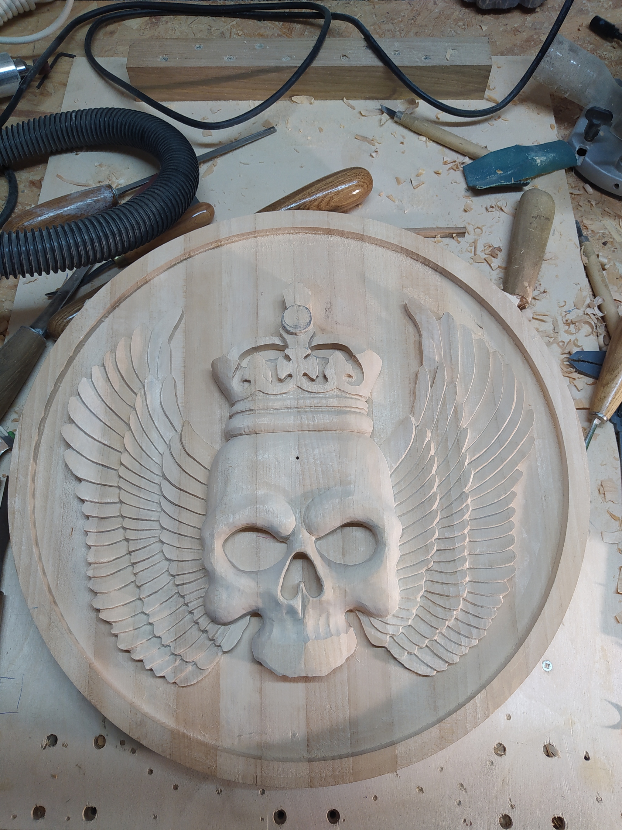 Linden panel, a little about saving time and choosing the wrong material - My, Wood carving, Woodworking, Needlework with process, With your own hands, Panel, Craft, Scull, Decor, Longpost