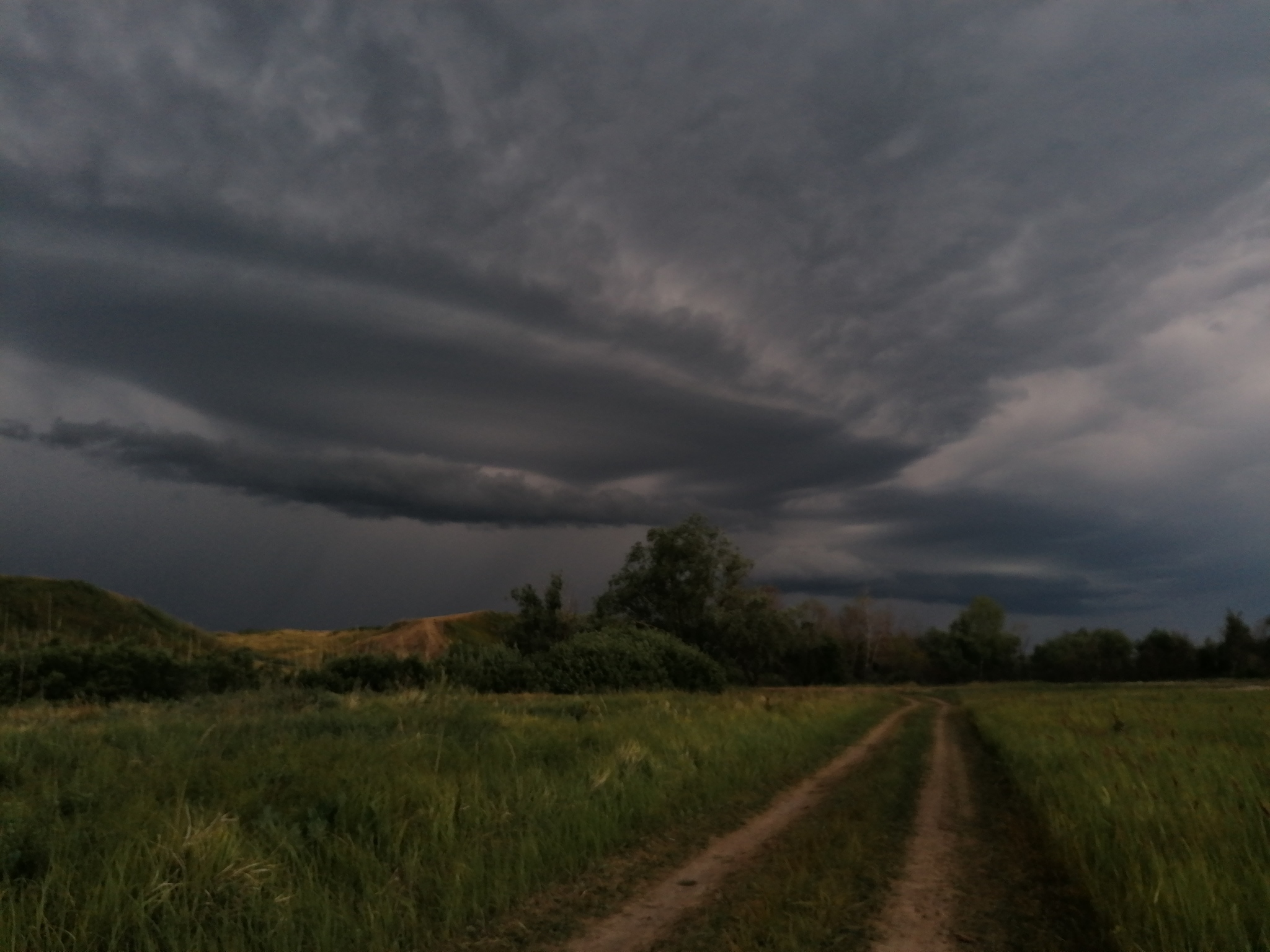 Перед грозой - Моё, Природа, Облака, Фотография, Гроза, Дождь, Длиннопост, Омск, Дорога