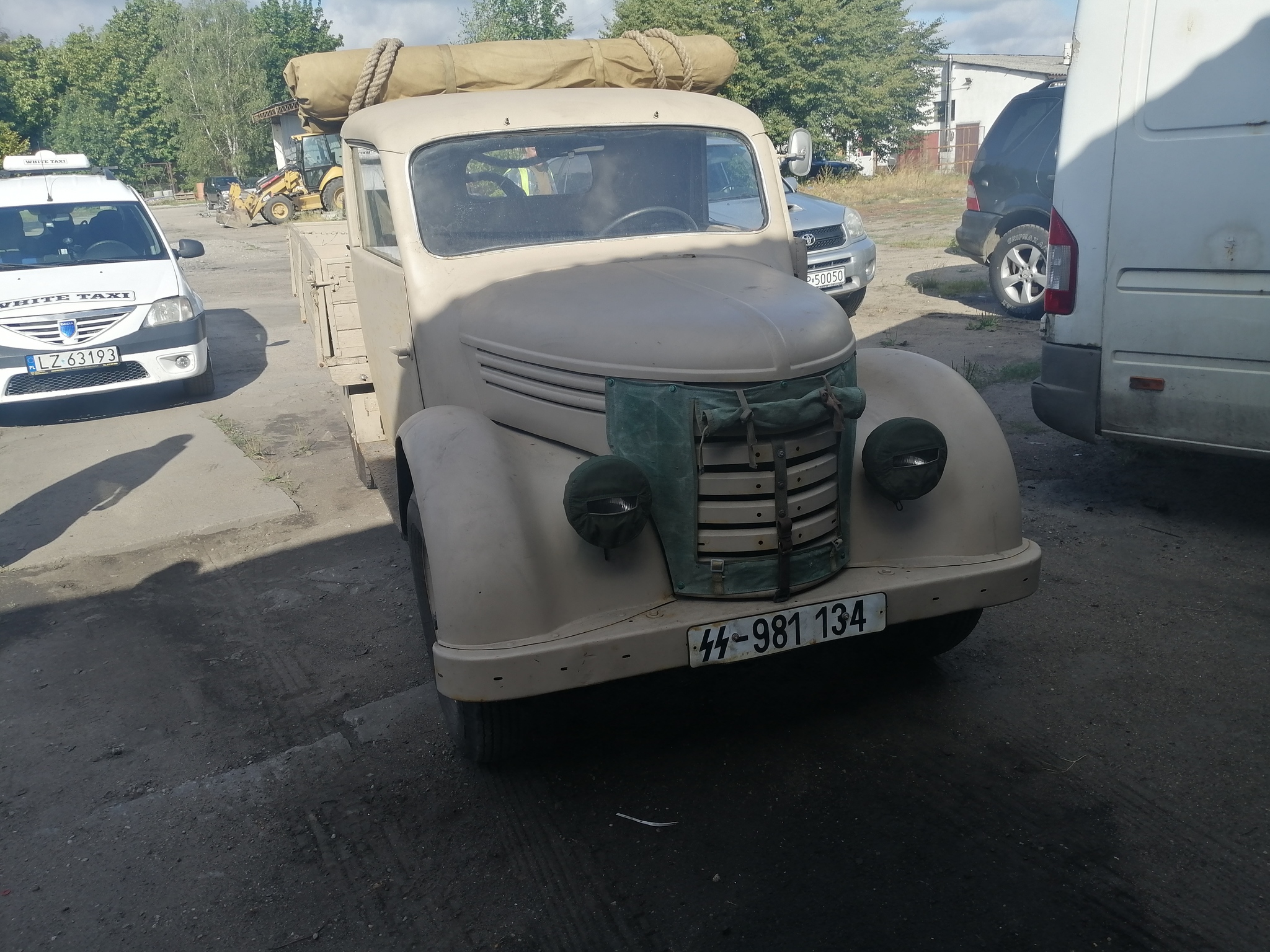 Comrades, we need help - My, The Second World War, SS troops, Truck, Rarity, Car plate numbers, Help, Third Reich, Nazi Germany