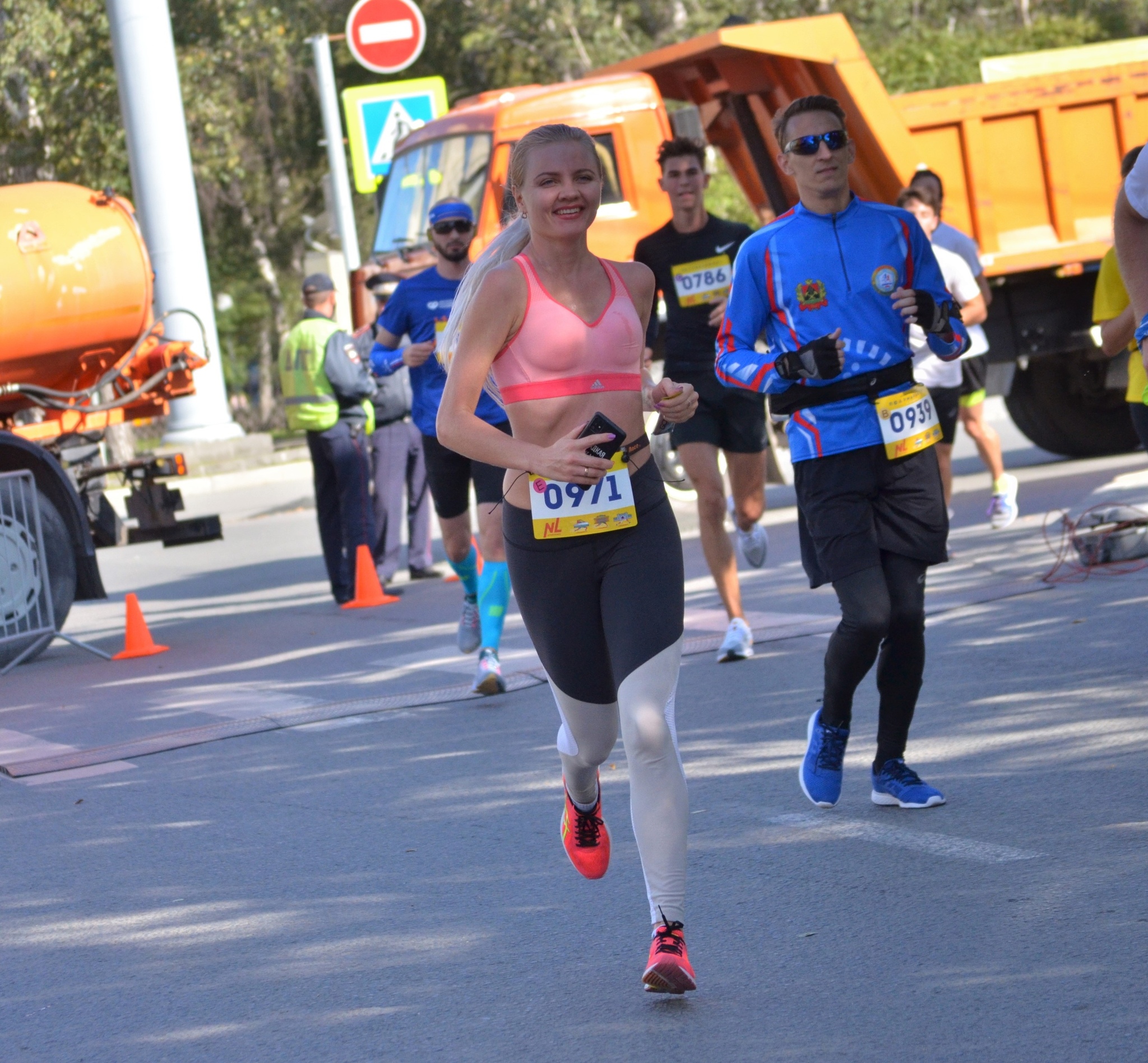 Girls from Raevich's Siberian Half Marathon - Siberia, Novosibirsk, Girls, The race, Half marathon, Sport, Longpost