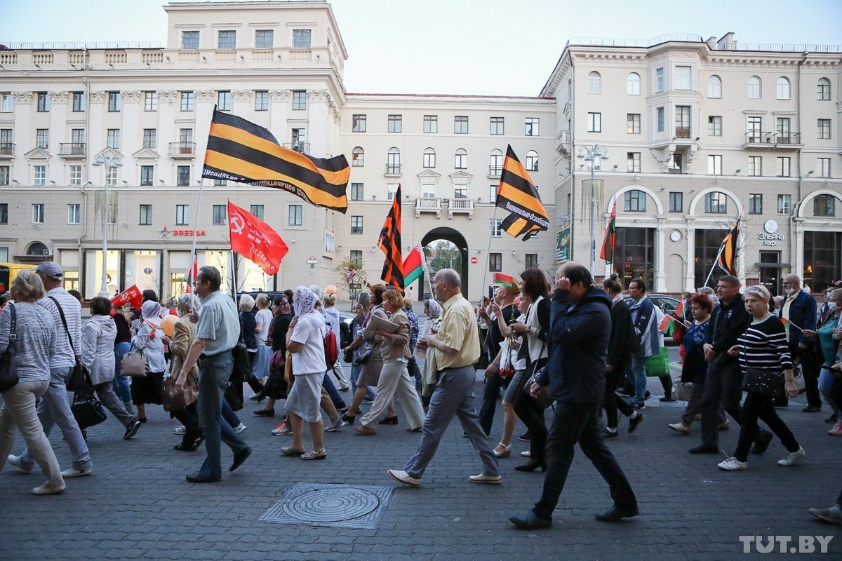 Supporters of Lukashenko held a rally in the center of Minsk - Politics, news, Republic of Belarus, Protests in Belarus, Alexander Lukashenko, Longpost