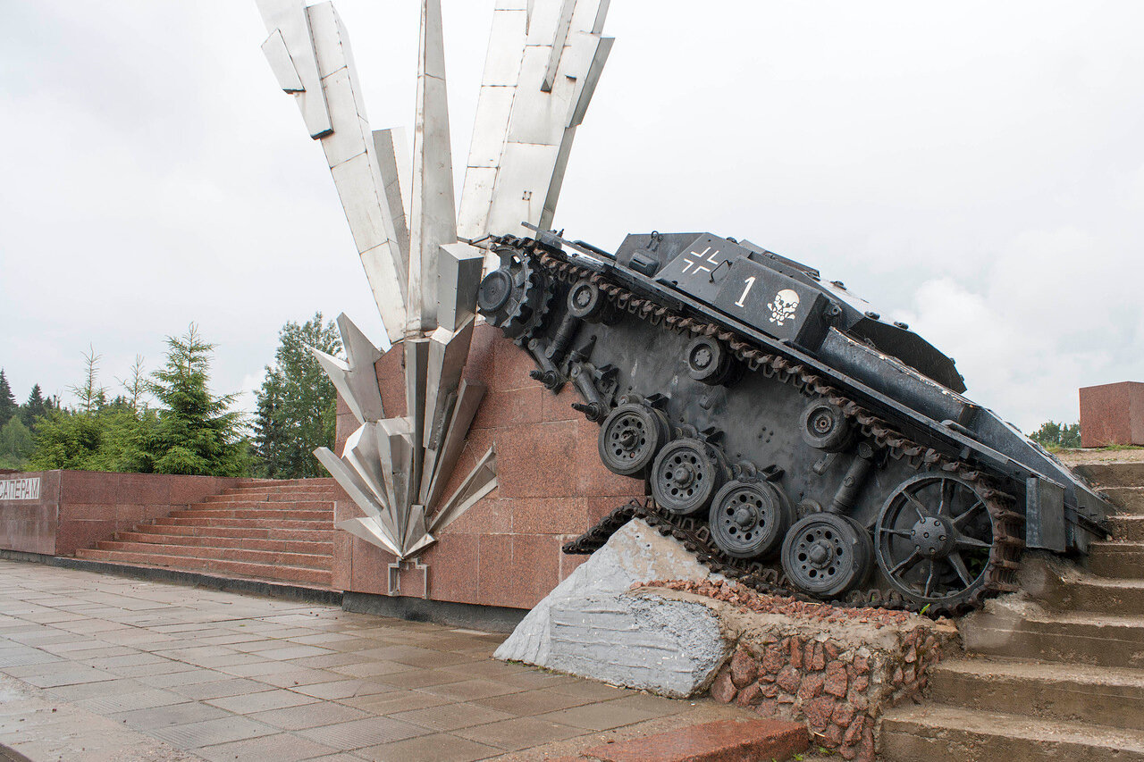 “And the battlefield rests on tanks...” Or a few words about monuments - My, Story, Weapon, Tanks, Monument, Longpost