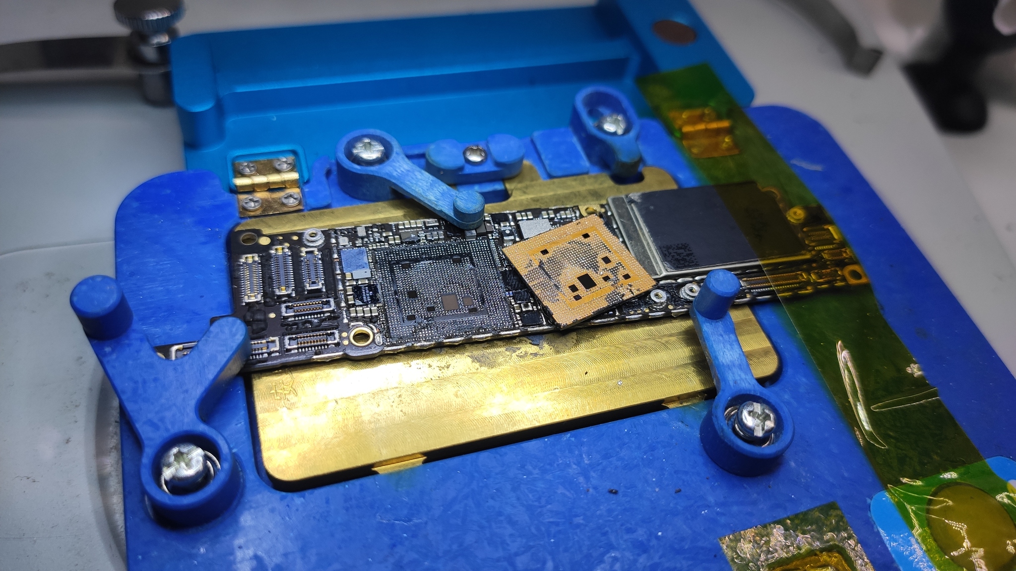 Repair as a diagnostic stage. iPhone XR - My, Moscow, Diagnostics, Repair of equipment, iPhone, iPhone XR, The fall, Soldering, Micro soldering, Longpost