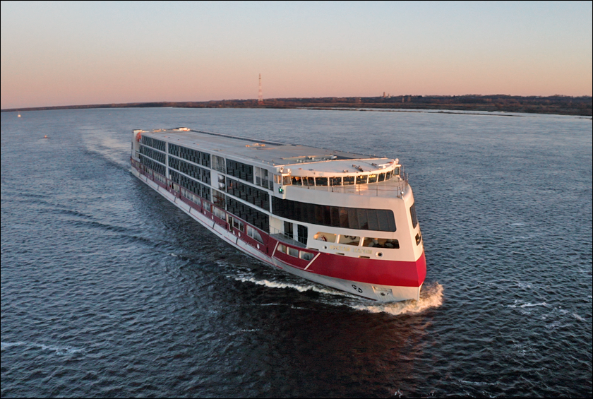 Motor ship Mustai Karim - My, River, Video, Volga river, Motor ship