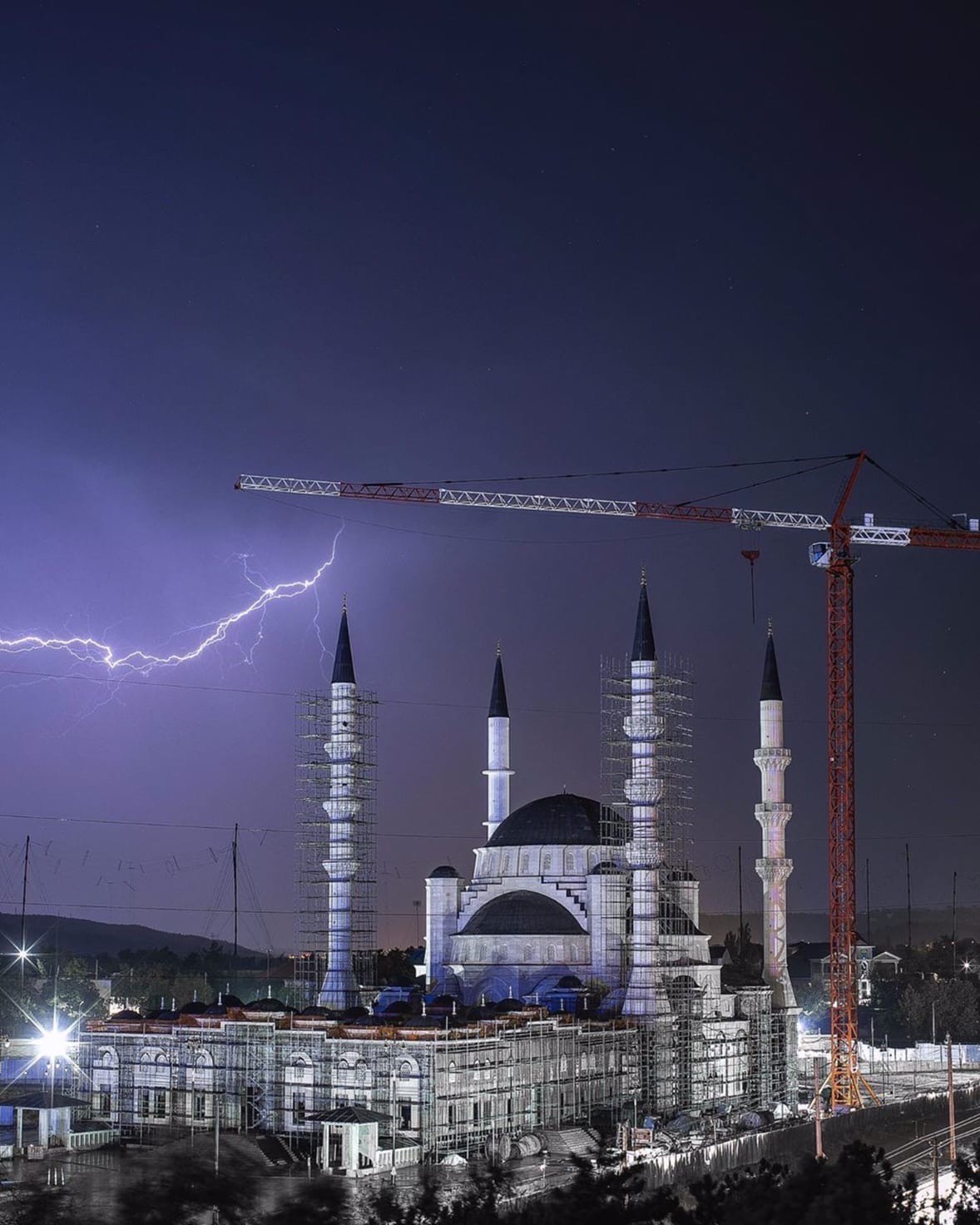 Crimea. Simferopol. Cathedral Mosque. September 29, 2020 - Mosque, Thunderstorm, Lightning, Longpost, Simferopol, Crimea, Tap, Tower crane, The photo