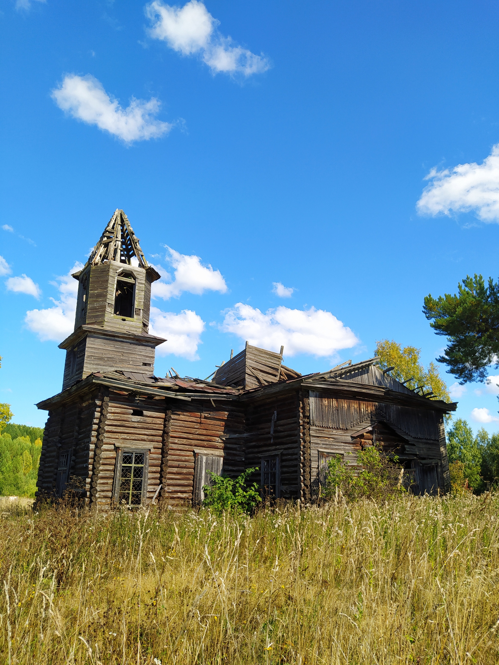 ABANDONED MIKHAILOVSKAYA CHURCH IN THE VILLAGE OF VEDRETS - My, Udmurtia, Church, Temple, Abandoned, Architecture, Travels, sights, Longpost