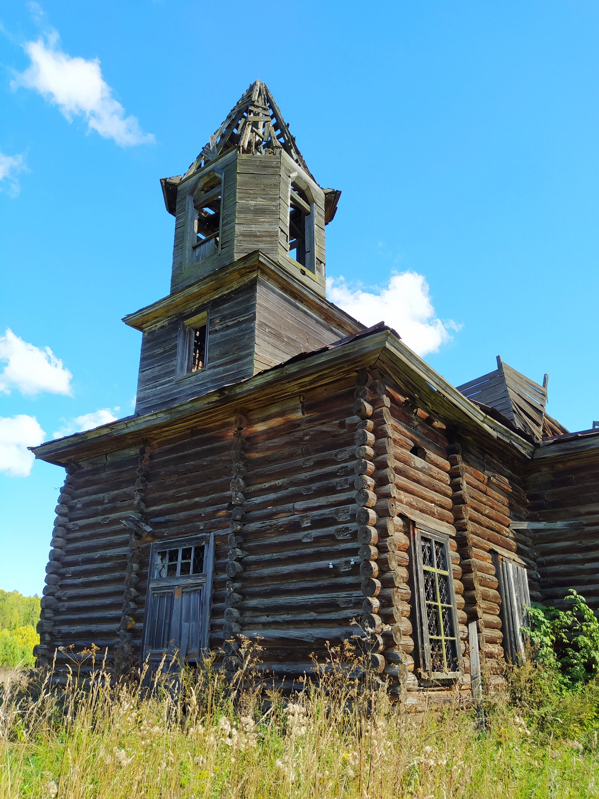 ABANDONED MIKHAILOVSKAYA CHURCH IN THE VILLAGE OF VEDRETS - My, Udmurtia, Church, Temple, Abandoned, Architecture, Travels, sights, Longpost