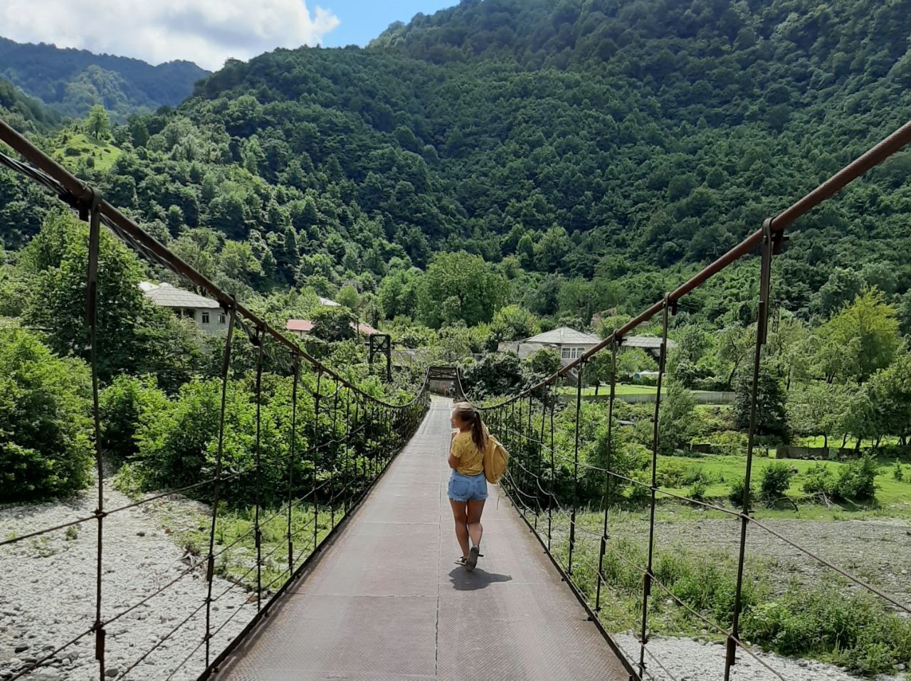 Quarantine travel - Day 81. Tkuarchal - ghost town and Beddiy temple - My, Abkhazia, Tkvarcheli, Tkuarchal, Travels, Budget travel, Longpost