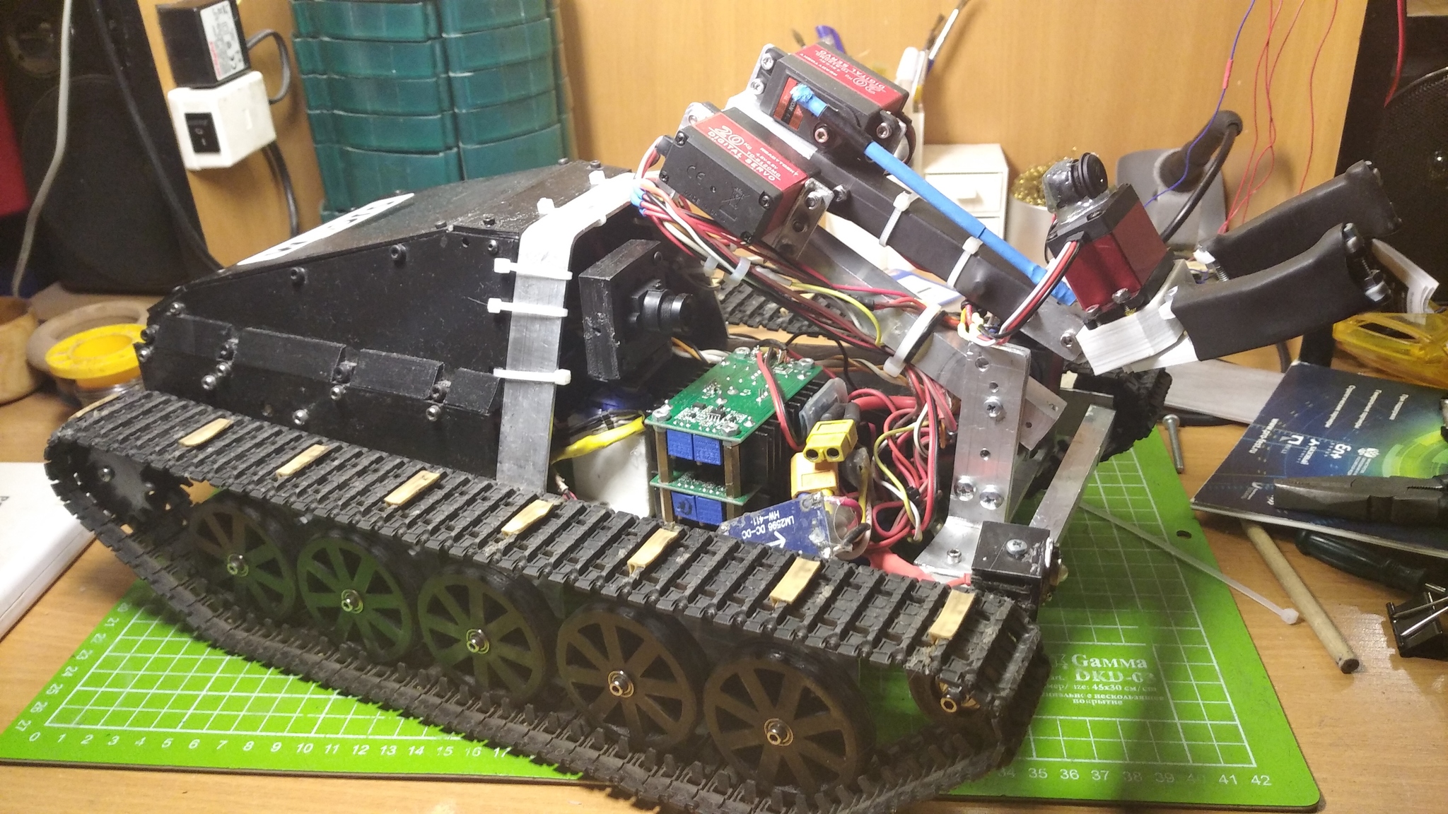 From a small tank to a bigger tank or the story of one project - Hobby, Electronics, Robot, Robotics, Childhood, Radio control, Longpost