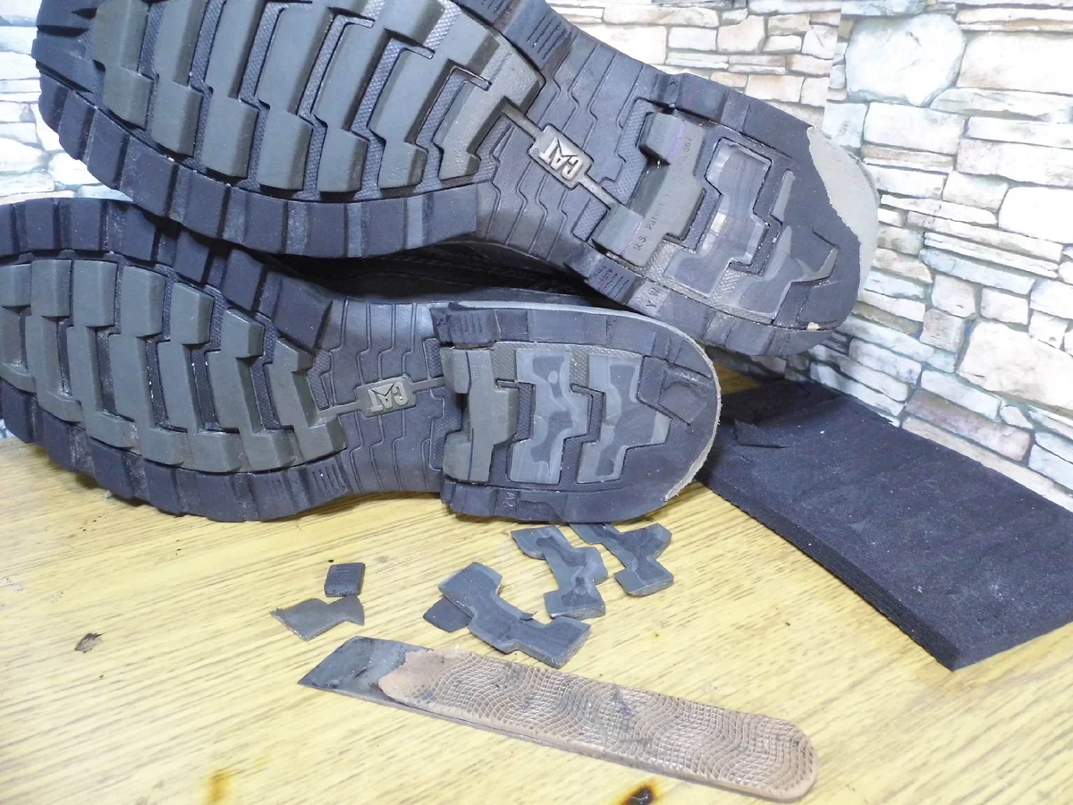 Trampled heel in Katy - My, Shoe repair, Heels, Caterpillar, Mat, Longpost