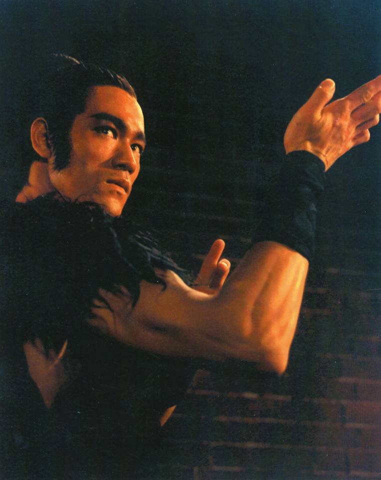 Photo session of Bruce Lee at the Shaw Brothers studio (1970-1971) - Bruce Lee, Hong kong cinema, PHOTOSESSION, Longpost, Celebrities, Actors and actresses