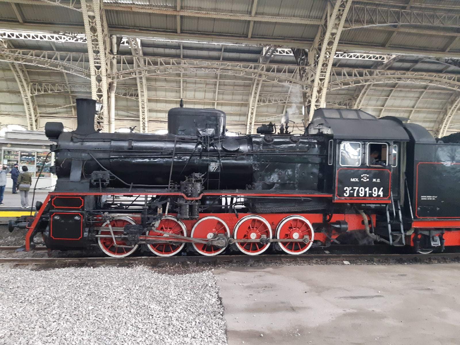 Exterior view of the traveling museum Victory Train and a little bit of Vitebsky Station in St. Petersburg - My, Vitebsk railway station, Saint Petersburg, A train, The photo, Railway station, Longpost