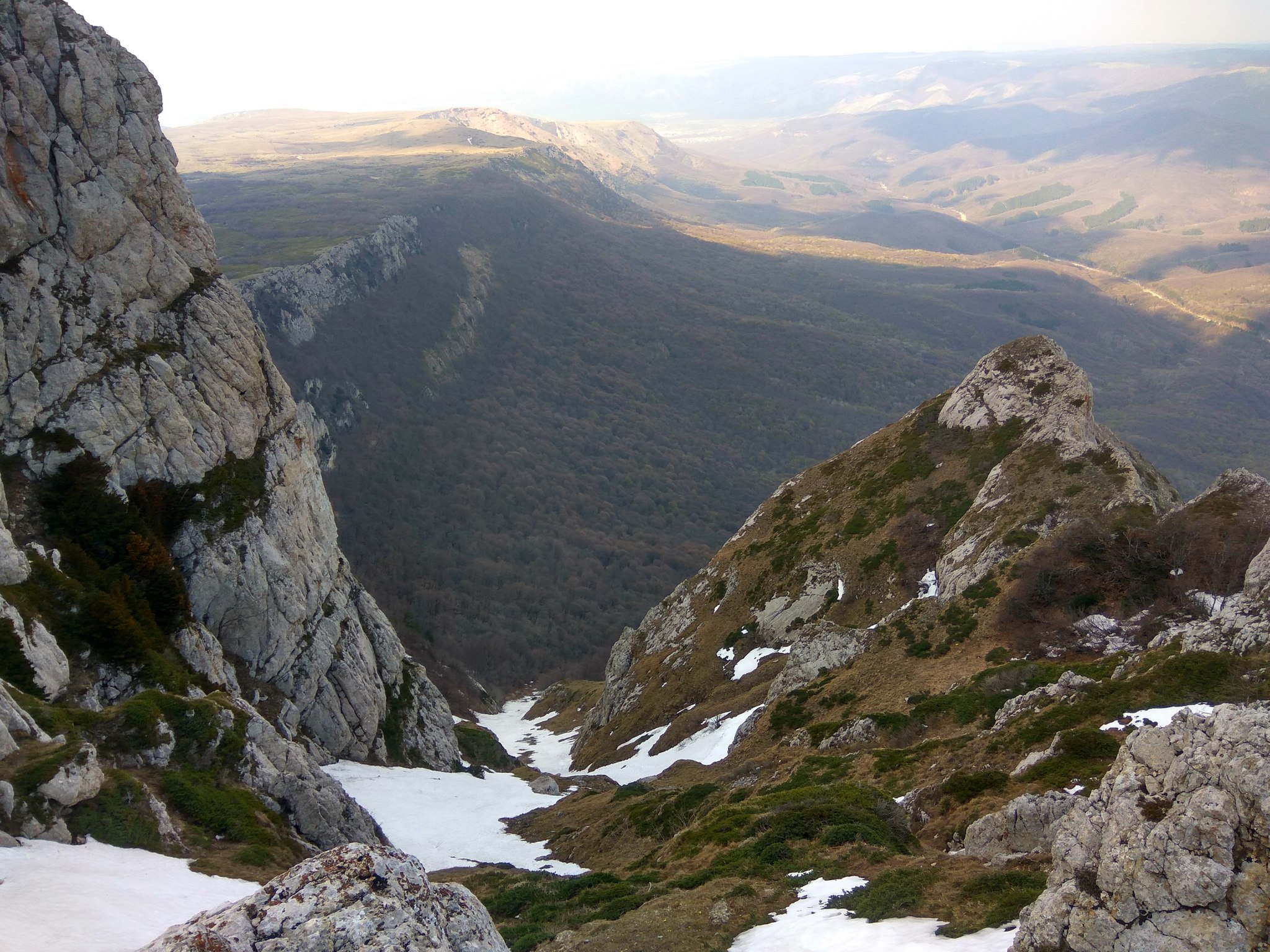 Crimea 2019. Day 3 part 2 “They teach a fool” - My, Crimea, Cold, Chatyr-Dag, Hike, Mat, Longpost