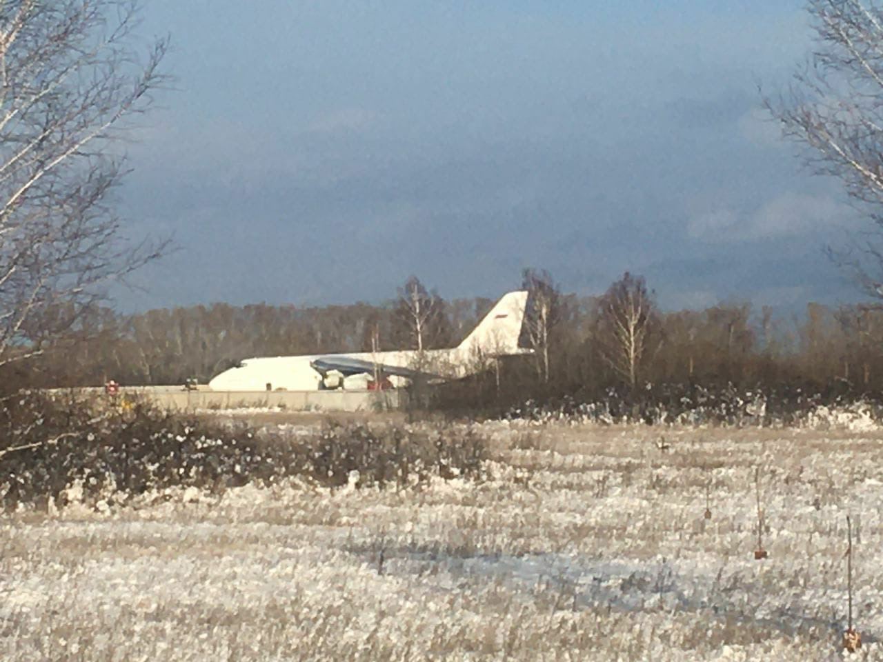 Emergency landing of AN-124 - Emergency landing, Novosibirsk, The airport, Video, Longpost